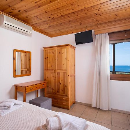 Archodissa Pansion Hotel Aliki  Exterior photo